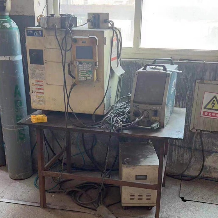 二手OTC机器人FD-B4+DM350回收实景